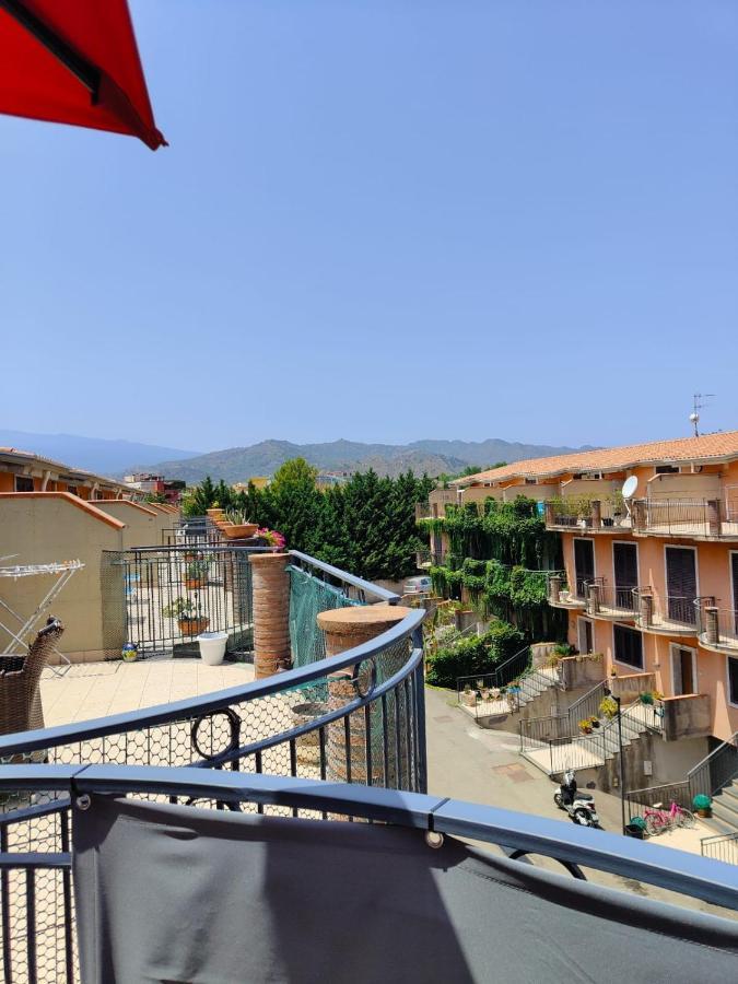 Limoncello Appartement Giardini-Naxos Buitenkant foto