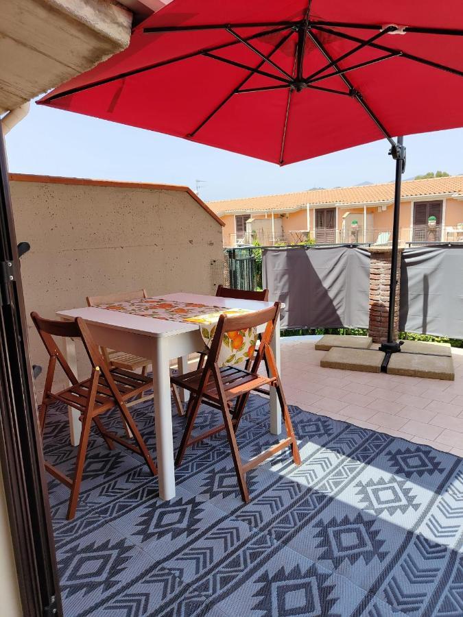 Limoncello Appartement Giardini-Naxos Buitenkant foto